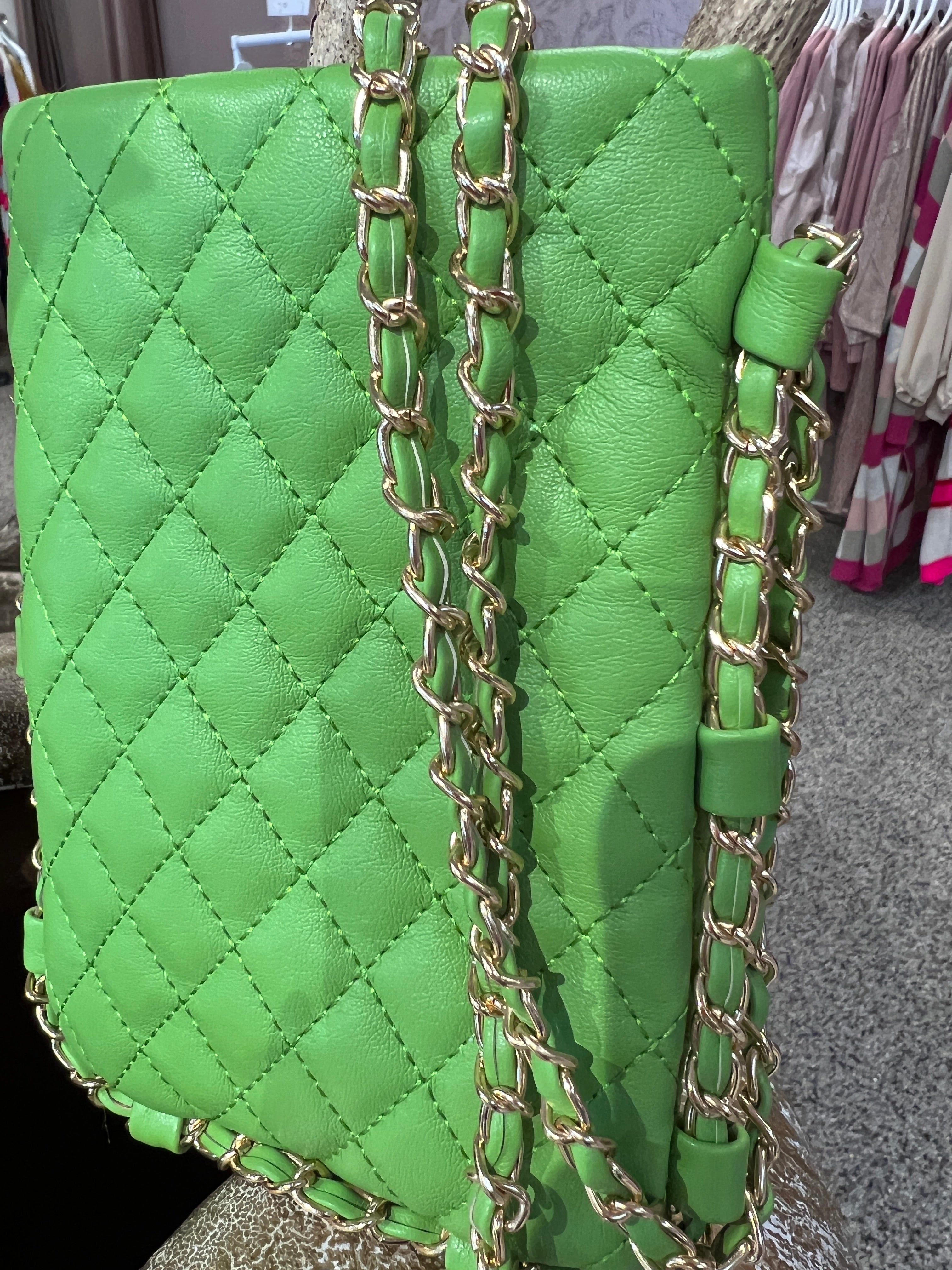 Caroline - Beige liten väska med guldkedja